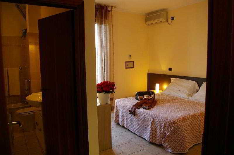 Hotel Gabrini Марина-ди-Масса Экстерьер фото